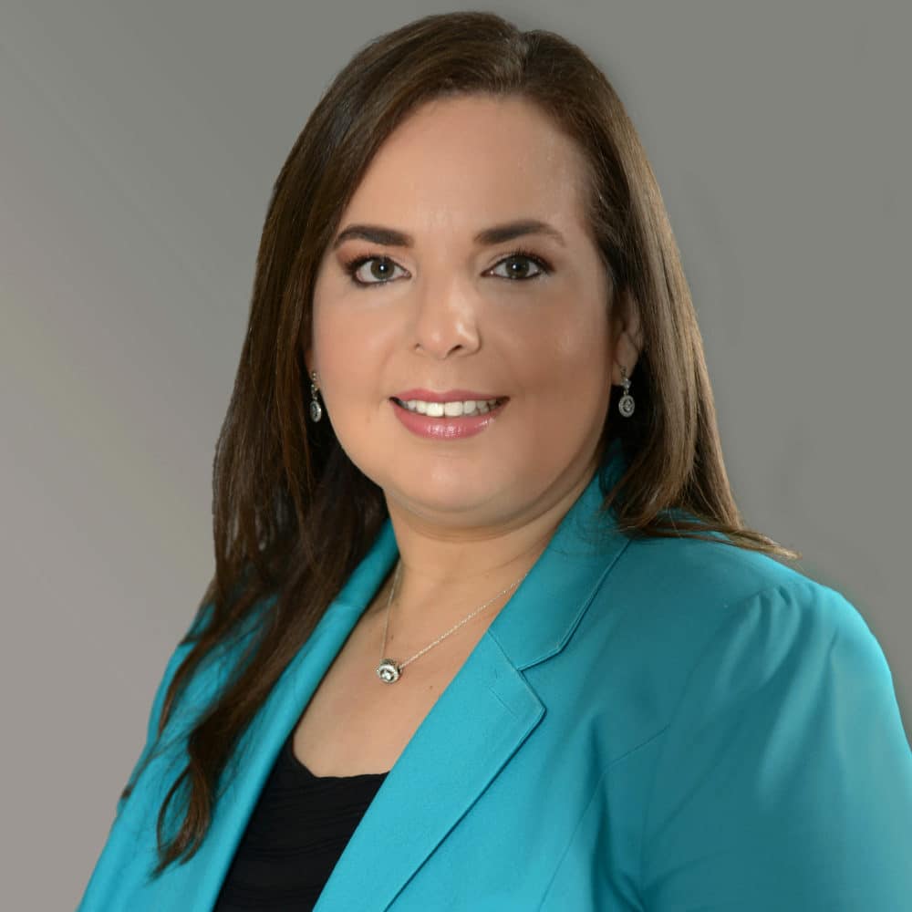Headshot Photo of Sarah Argomaniz