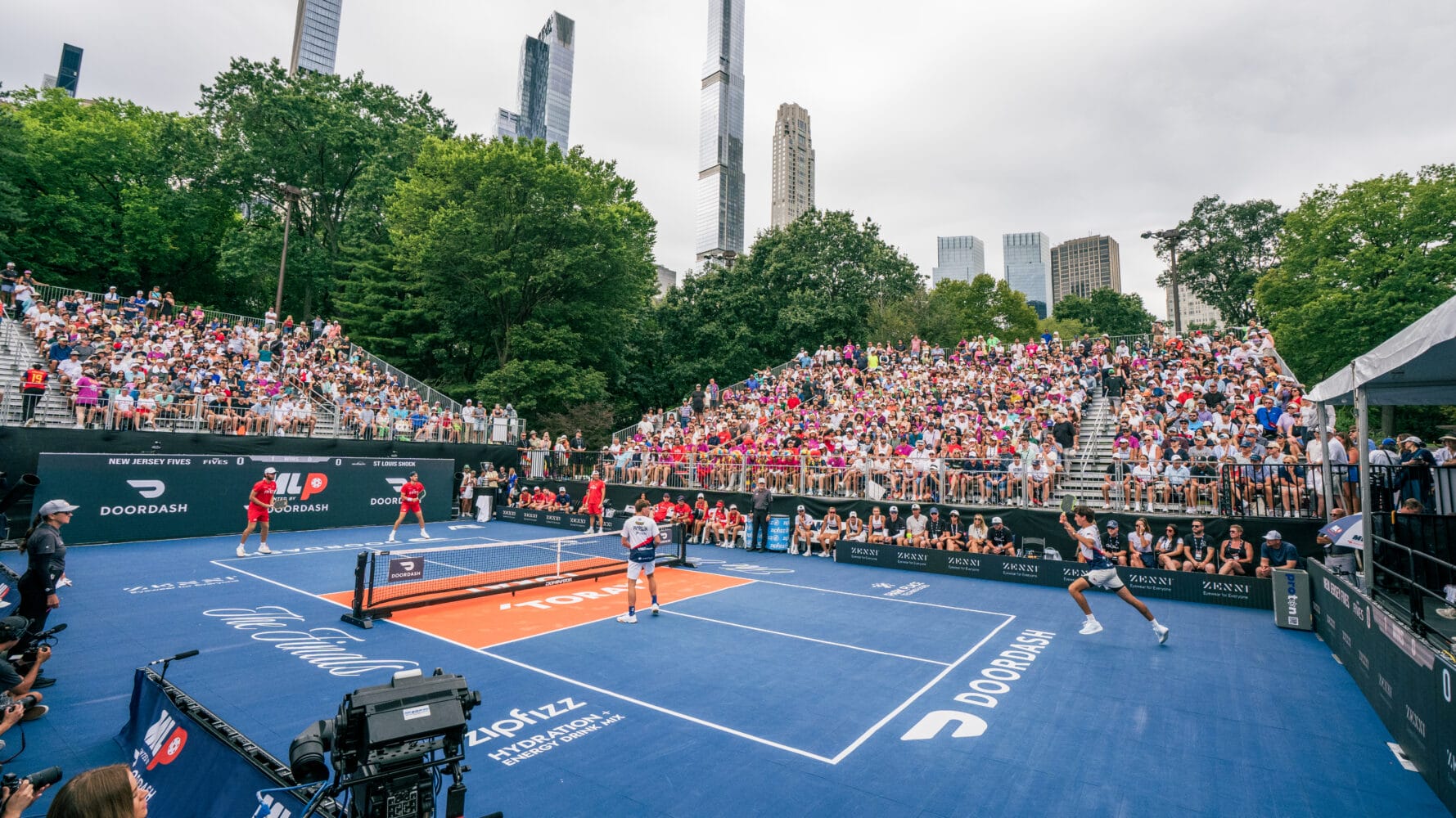 Amway Celebrates Major League Pickleball Finals in New York City, Presenting MVP Trophy and Championing Healthspan
