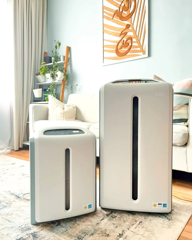Clean air can come in different shapes and sizes 🙌

1️⃣ Atmosphere Sky: For spaces up to 465 square feet
2️⃣ Atmosphere Mini: For small spaces up to 200 square feet

Which #AtmosphereSky system do you have at home? 👇
📸 Amway Business Owner @nadiaruslee
#Amway #AmwayLife #CleanAir