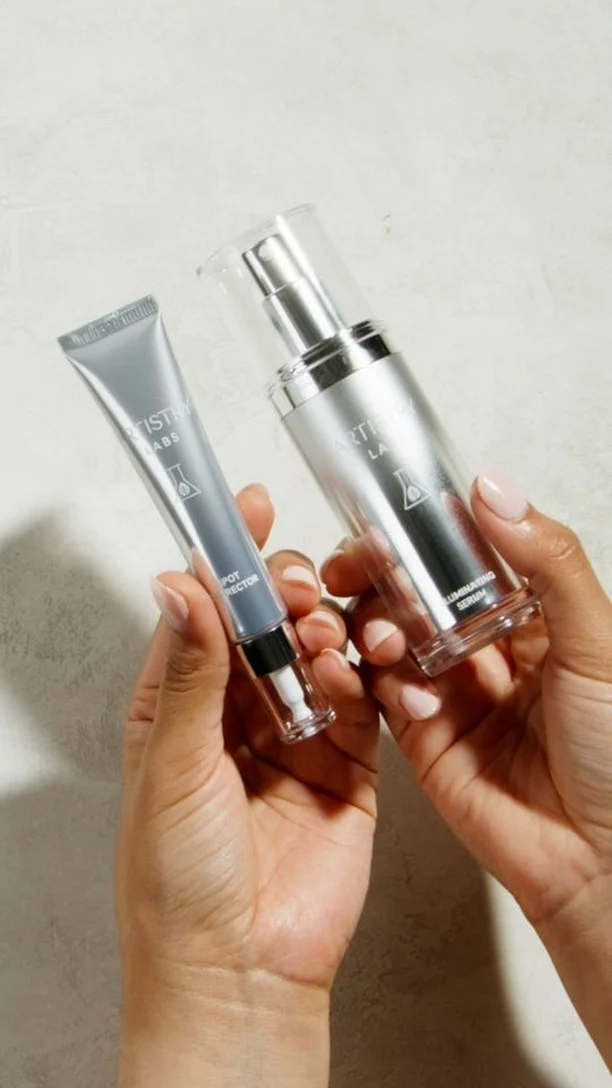 Unboxing the brand new #ArtistryLabs Illuminating System 😮😍

Inspired by professional treatments, this duo works together to help reduce melanin production – and prevent new signs of hyperpigmentation on skin 🙌 See the powerful results right at home!

Now available in...
🇰🇷 Korea
🇯🇵 Japan
🇻🇳 Vietnam
🇮🇩 Indonesia

Make sure you follow your local market's social accounts to stay on top of your own upcoming product launches!
#Artistry #ArtistryLabs #IlluminatingSystem