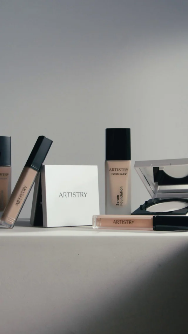 Choose your lash look with the new #GoVibrant 3 in 1 Mascara ✨

Made with 68% naturally derived ingredients and 100% mineral-based pigment 🌱 Flawless, flake-free, 8+ hour wear 😍

Double ❤️ if you love an #Artistry lash transformation!

Now available in...
🇺🇸 USA
🇰🇷 Korea
🇪🇺 Europe 
🇹🇭 Thailand
🇦🇺 Australia
🇳🇿 New Zealand

Make sure you follow your local market's social accounts to stay on top of your own upcoming product launches!
#Artistry #Amway #AmwayLife