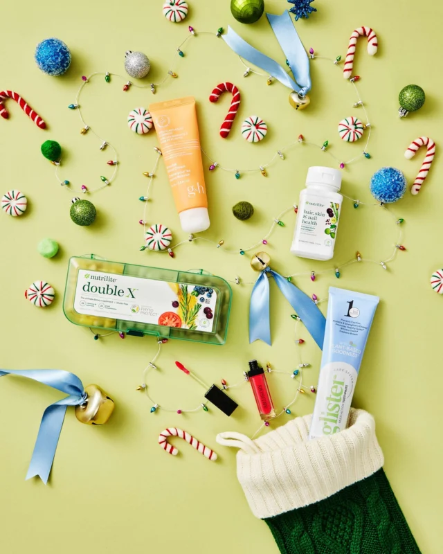 Give your stocking stuffers a glow-up with Amway favorites that support inner & outer beauty ✨🎁

From nutrient-packed supplements to plant-based personal care essentials, these gifts make a big impact all season long 🎄

Which Amway must-have are you hoping to unwrap this year? 👇
#HappyHolidays #Amway #AmwayLife