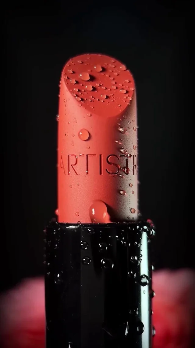Hello, confidence upgrade! 👋😍

Show off your healthy beauty with one lip-loving swipe of #ArtistryGoVibrant Lipstick 💄 With it's hydrating formula, lips are left feeling moisturized and soft 😌

📸 Video Credit: @inna_serbutovska
#Artistry #GoVibrant #ArtistryHealthyBeauty