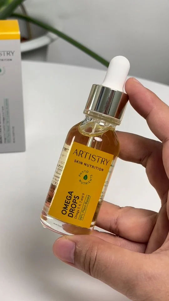 ASMR meets #ArtistrySkinNutrition Omega Drops 👂😍

Now available in...
🇹🇼 Taiwan
🇪🇺 Europe
🇦🇺 Australia
🇮🇩 Indonesia
🇸🇬 Singapore
🇳🇿 New Zealand
🌎 Latin America

Make sure you follow your local market's social accounts to stay on top of your own upcoming product launches!
📸 Video Credit: @skinny.pear
#Amway #AmwayLife #Artistry